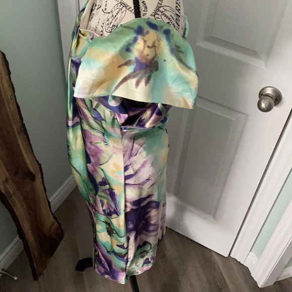 SALE💐Roulette Sz 6 dress - Picture 15 of 16